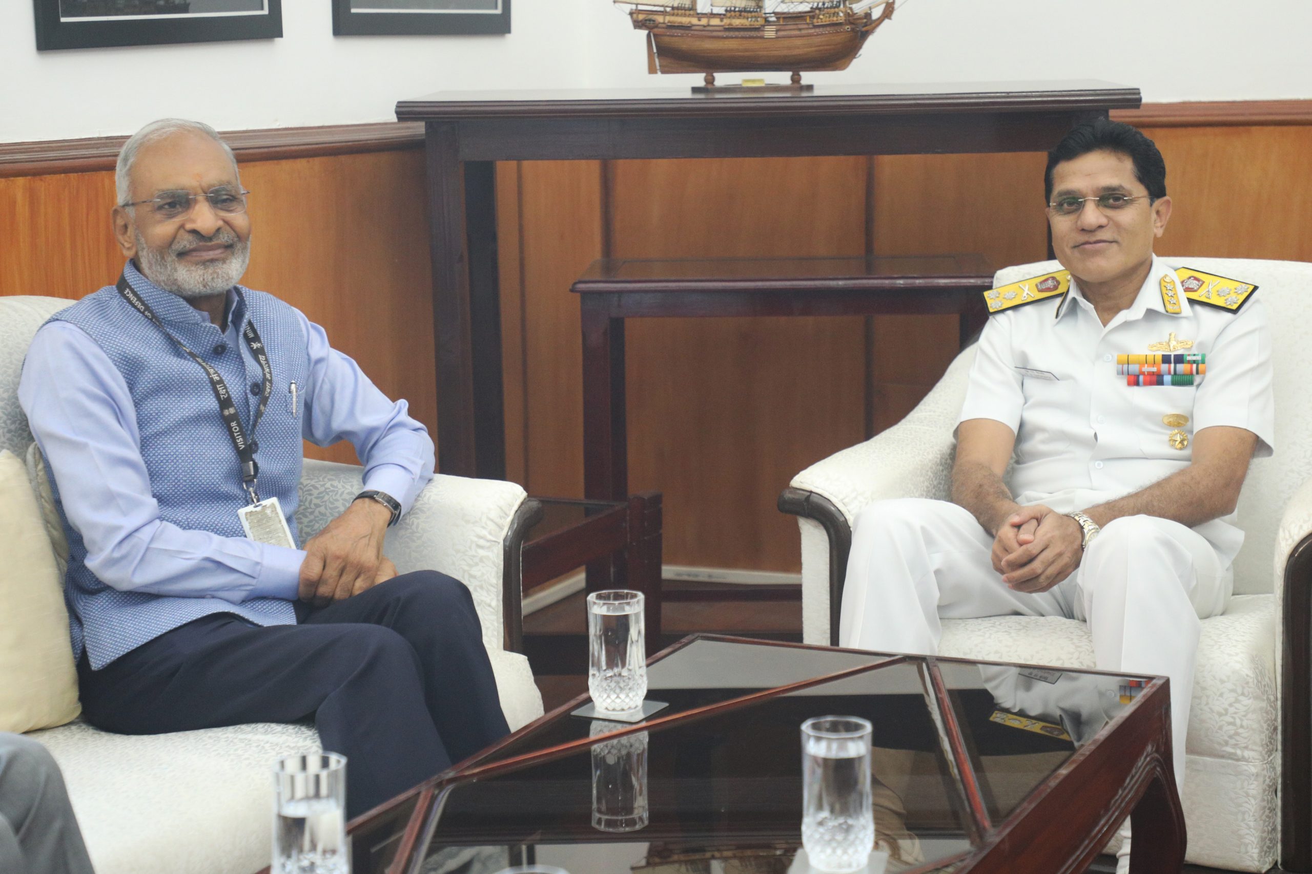 भारतीय नौसेना को पहली बार निजी तौर पर निर्मित एएसडब्ल्यू रॉकेट का स्वदेशी फ्यूज सौंपा गया