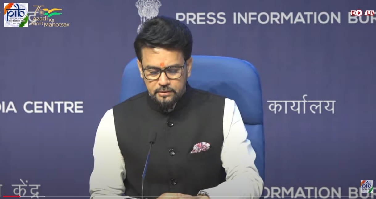 केंद्रीय स्वास्थ्य मंत्री डॉ. मनसुख मंडाविया और सूचना एवं प्रसारण मंत्री अनुराग सिंह ठाकुर द्वारा कैबिनेट ब्रीफिंग