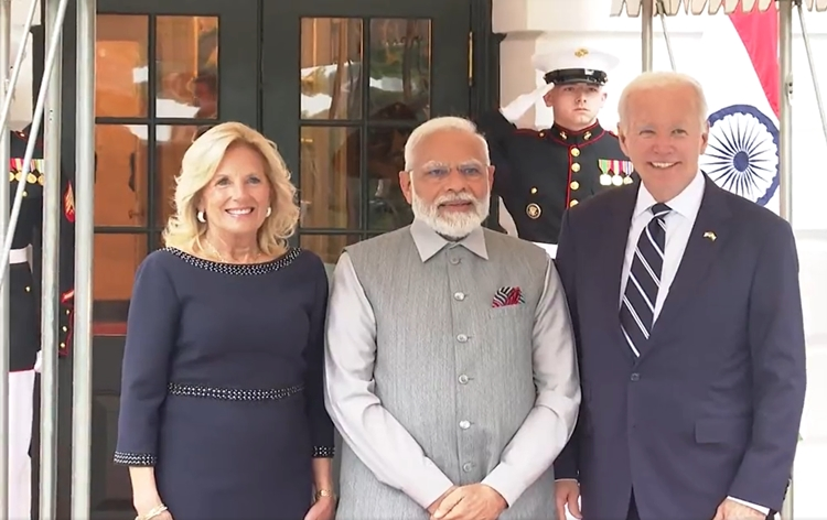 PM मोदी ने व्हाइट हाउस में अमेरिकी राष्ट्रपति जो बाइडेन से की मुलाकात
