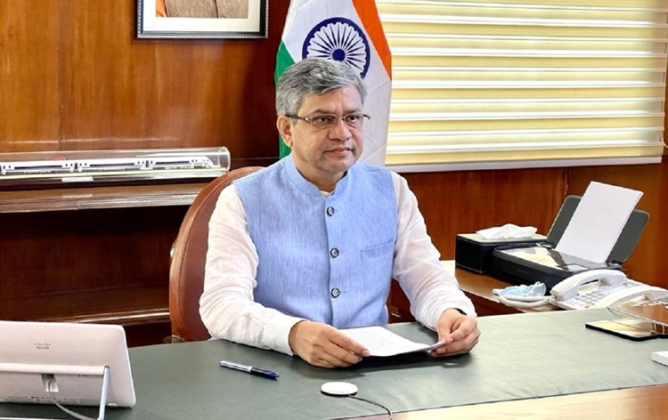 देश में मार्च 2024 तक लॉन्च होंगी ‘वंदे भारत स्लीपर ट्रेन’