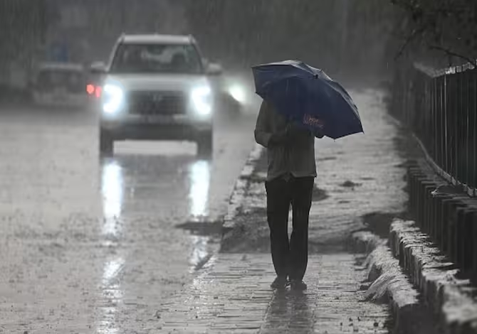 अगले 5 दिनों में देश के कई राज्यों में भारी से बहुत भारी बारिश की आशंका: IMD