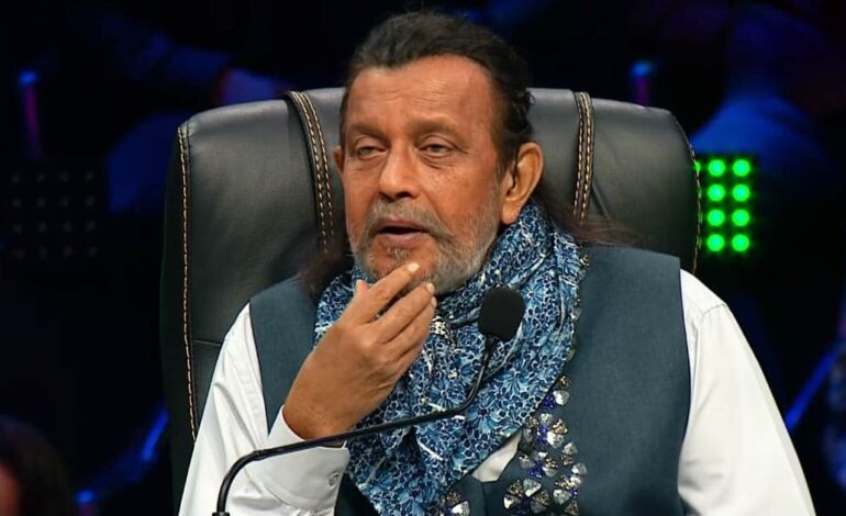 Mithun Chakraborty Mother Death: मिथुन चक्रवर्ती के सिर से उठा मां का साया, 3 साल पहले हुआ था पिता का निधन