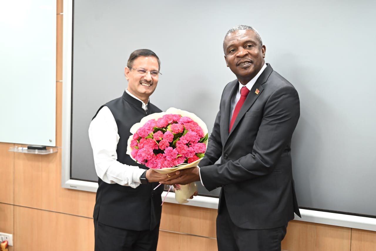 त्रिनिदाद और टोबैगो के डिजिटल ट्रांसफॉर्मेशन मंत्रालय से जुड़े टेक्निकल मिशन ने इलेक्ट्रॉनिक्स निकेतन, नई दिल्ली स्थित इलेक्ट्रॉनिकी और सूचना प्रौद्योगिकी मंत्रालय का भ्रमण किया