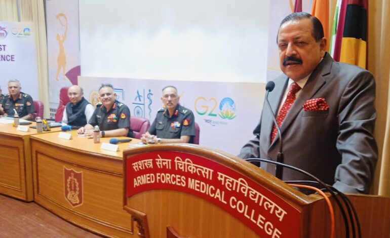 केंद्रीय मंत्री डॉ. जितेंद्र सिंह ने एएफएमसी, पुणे के वर्ष भर चलने वाले प्लैटिनम जुबली समारोह के हिस्से के रूप में, एएफएमसी, पुणे के एसोसिएशन ऑफ फिजिशियन ऑफ इंडिया (एपीआई) खंड का शुभारंभ किया