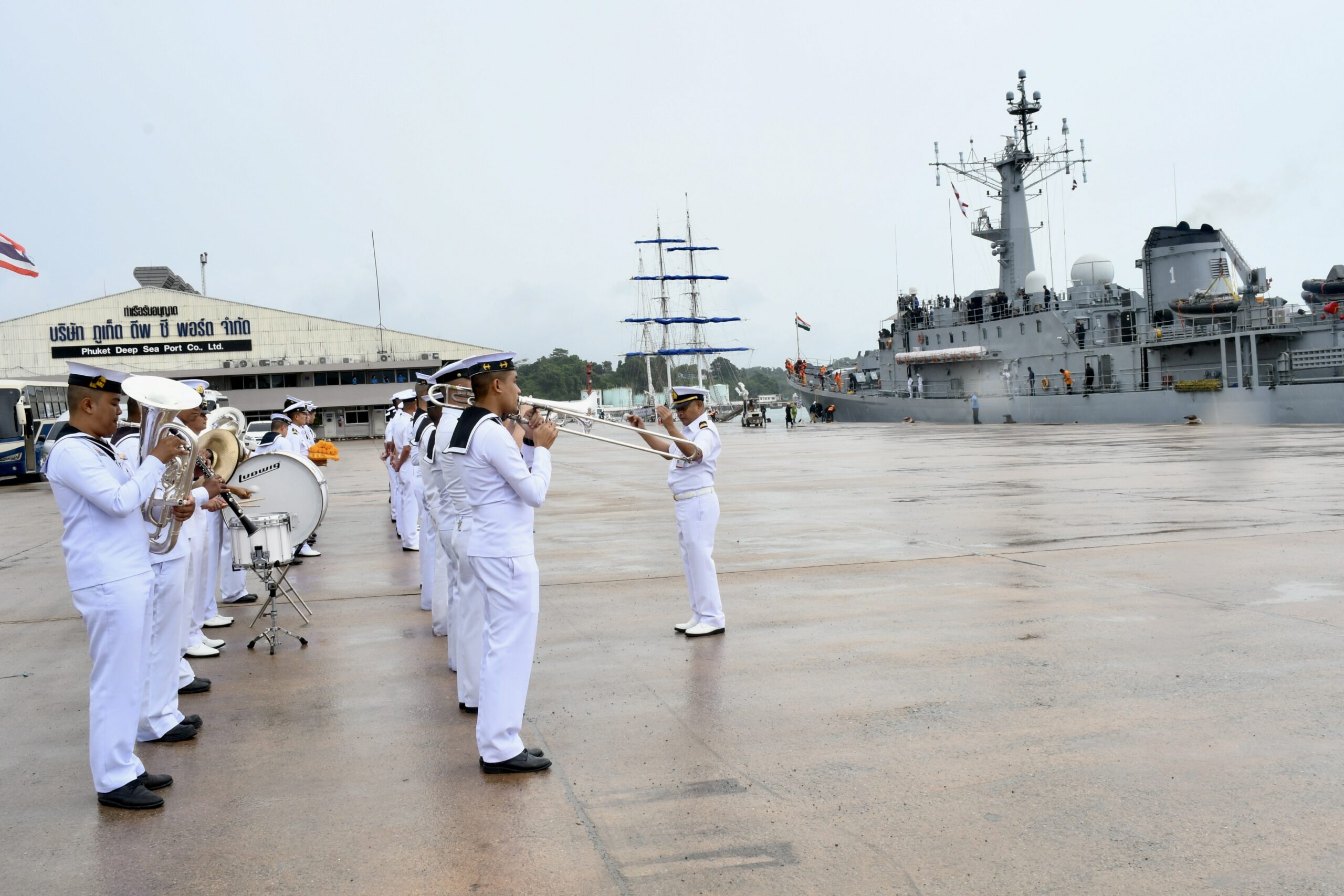प्रथम प्रशिक्षण स्क्वाड्रन ने थाईलैंड के फुकेत का दौरा किया, समुद्री संबंधों में प्रगाढ़ता को मिला बल