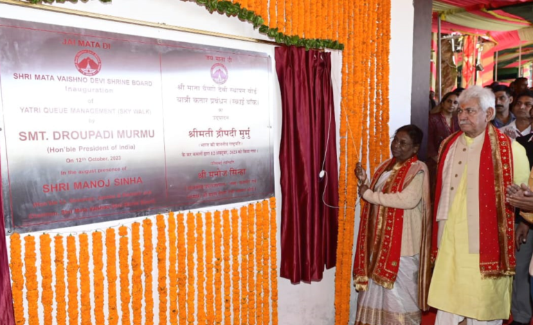 माता वैष्णो देवी के दर्शन करना हुआ आसान, राष्ट्रपति ने किया नवनिर्मित स्काईवॉक का उद्घाटन