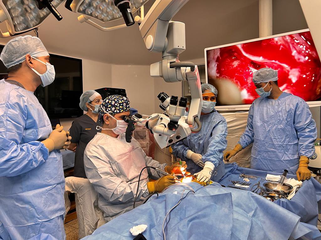 आर्मी हॉस्पिटल के ईएनटी विभाग ने 18 महीनों में 50 ध्‍वनि यंत्र प्रत्यारोपण कर बनाया कीर्तिमान, प्रधानमंत्री मोदी ने की सराहना