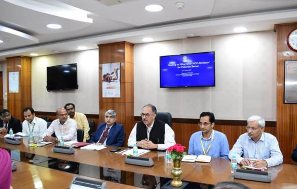 हर मछली पालक तक किसान क्रेडिट कार्ड पहुंचाएगा मत्स्य मंत्रालय