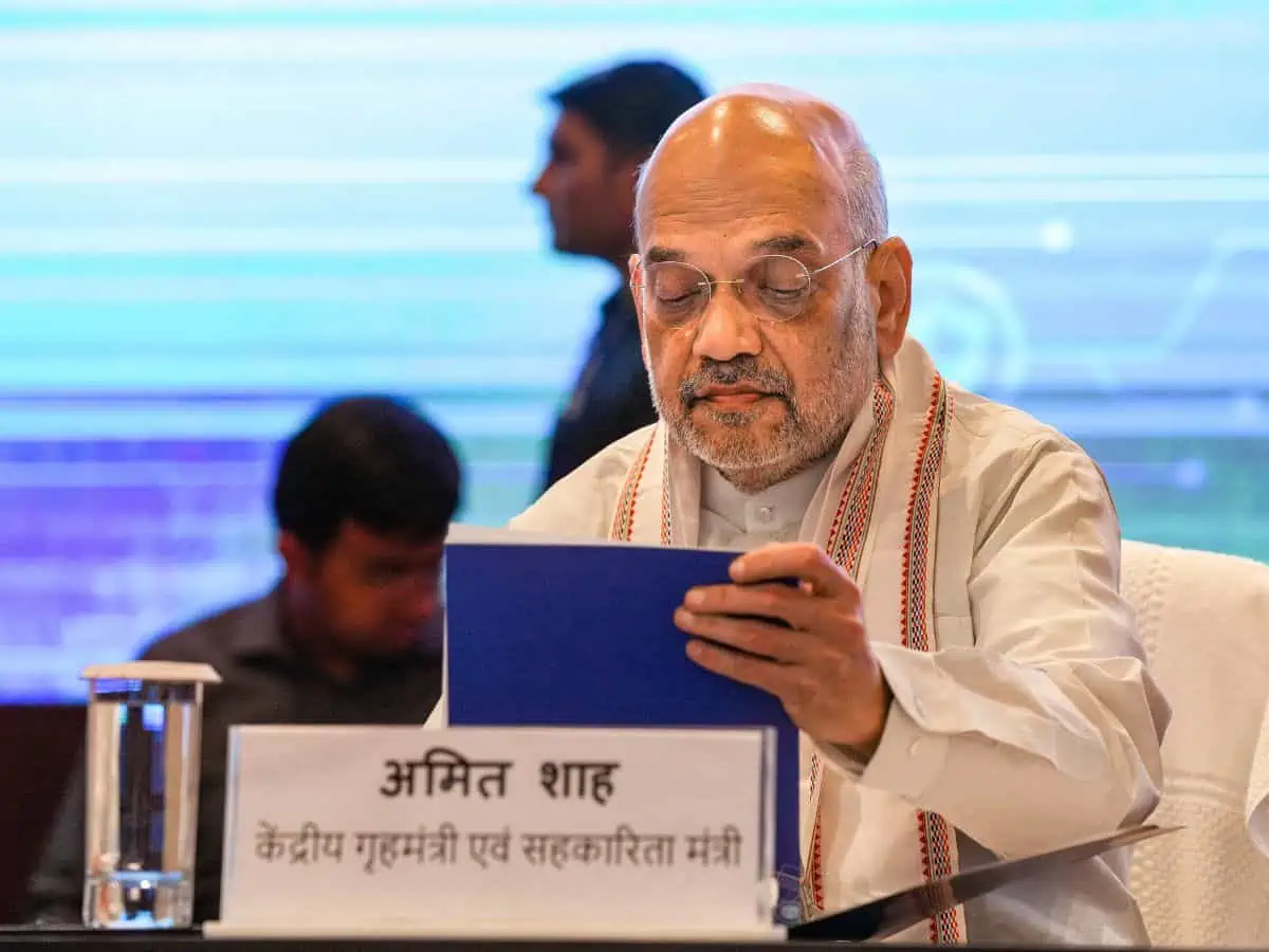 आतंकवाद से निपटने के लिए लीक से हटकर सोचें: गृहमंत्री