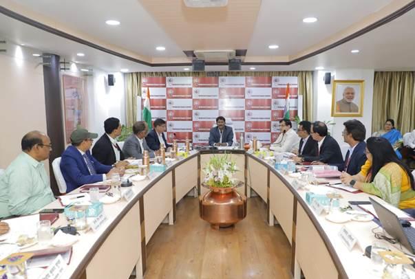 खान सचिव श्री वी.एल. कांथा राव ने कोलकाता में हिंदुस्तान कॉपर लिमिटेड के कामकाज की समीक्षा की
