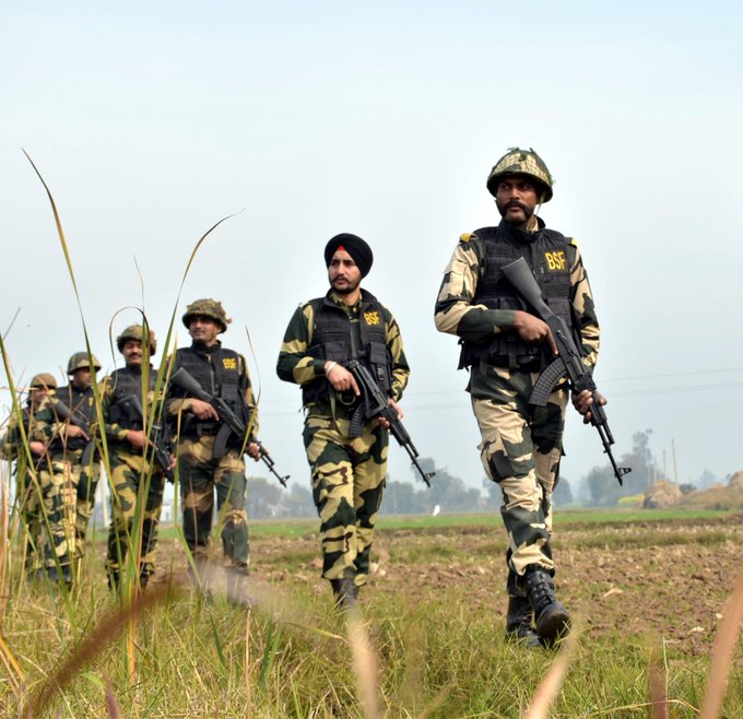 प्रधानमंत्री ने बीएसएफ के स्थापना दिवस के अवसर पर शुभकामनाएं दीं
