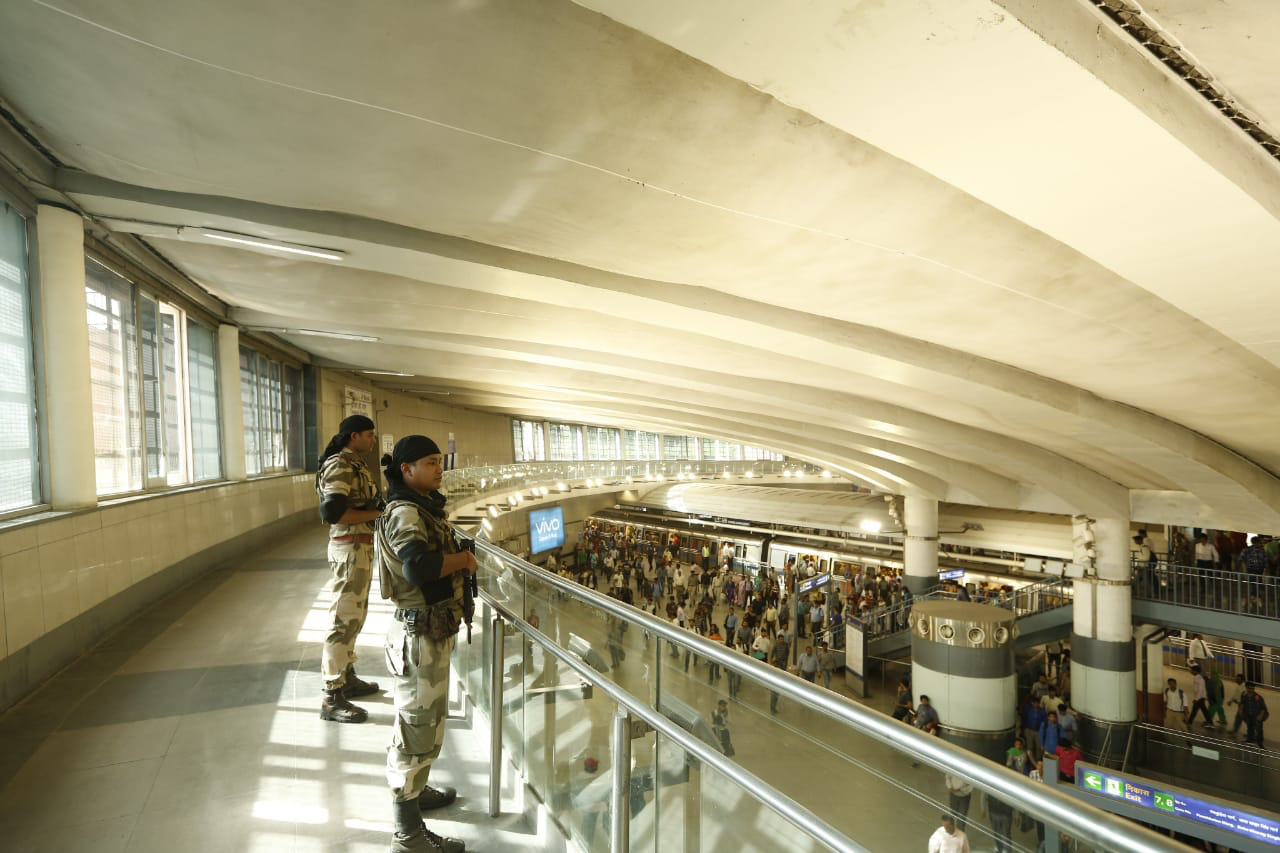 अब CISF संभालेगी संसद परिसर की सुरक्षा की जिम्मेदारी, गृह मंत्रालय का फैसला