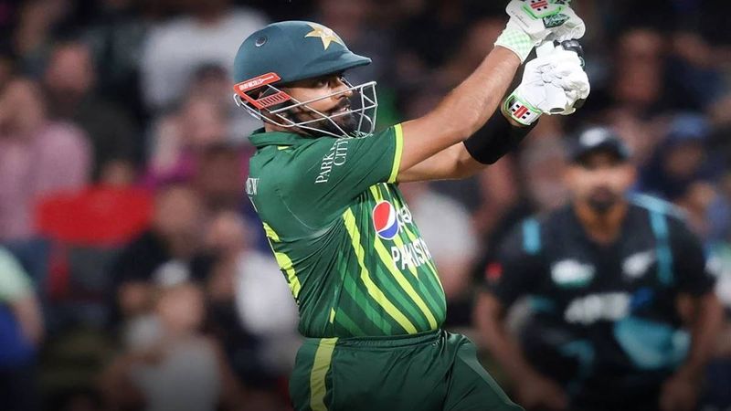 बाबर आजम ने लगातार तीसरी बड़ी पारी खेली, बनाया रिकॉर्ड, पर दूर नहीं हो रही पाकिस्तान की टेंशन