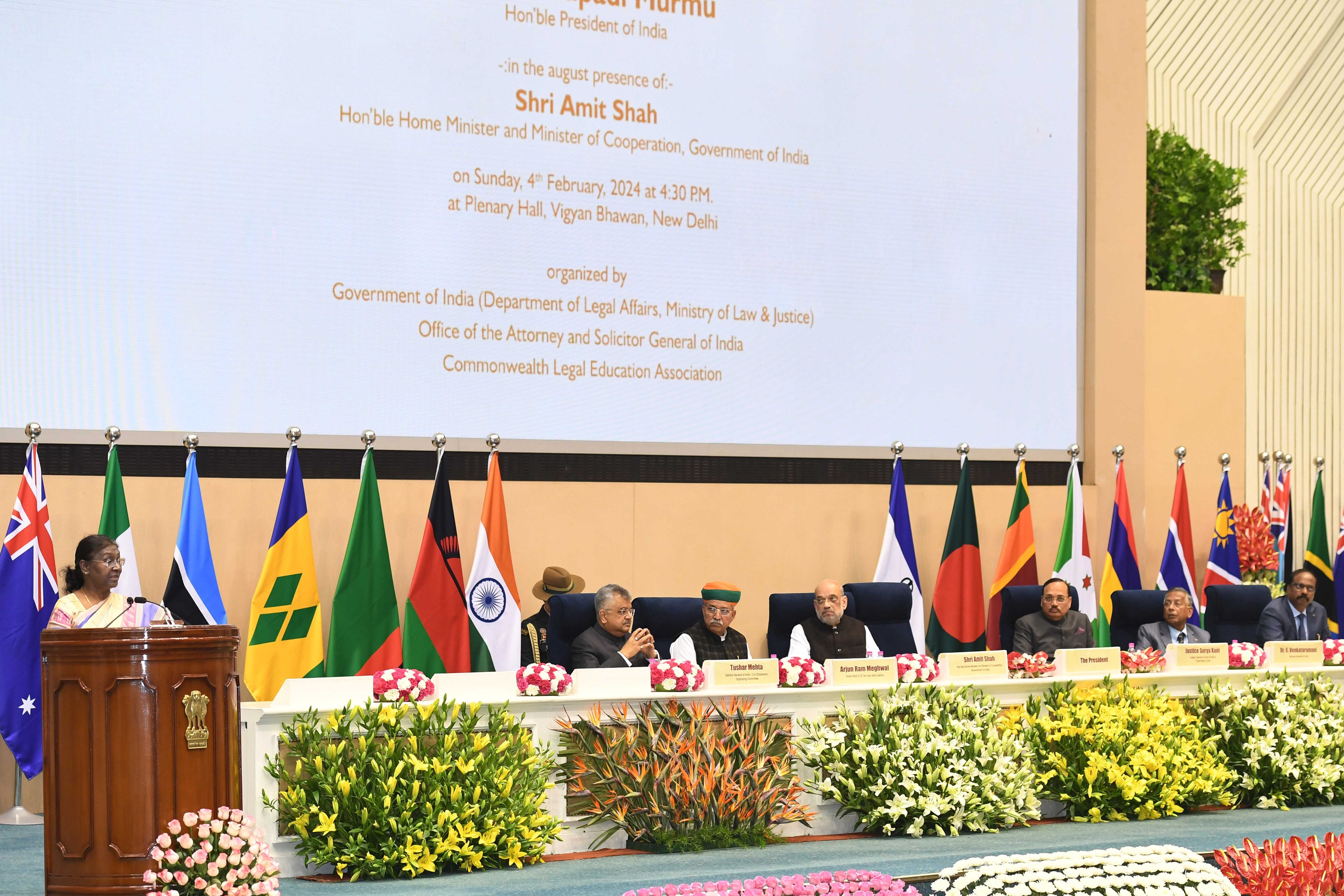 राष्ट्रपति ने सीएलईए-कॉमनवेल्थ अटॉर्नी और सॉलिसिटर जनरल कॉन्फ्रेंस के समापन समारोह में भाग लिया