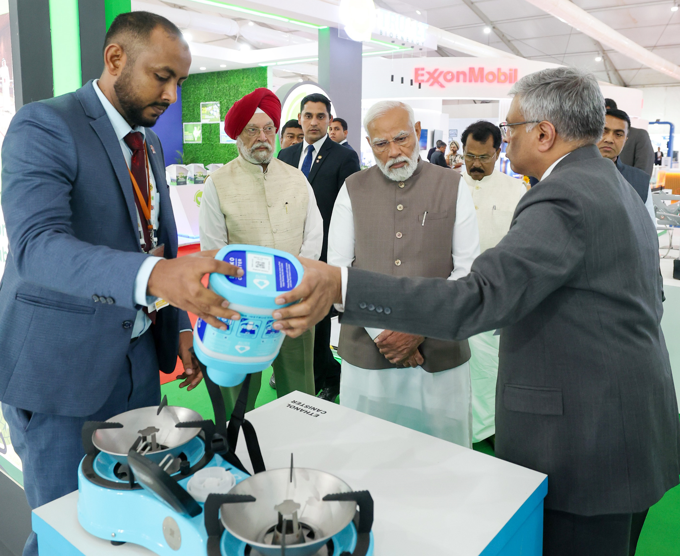 प्रधानमंत्री ने गोवा में भारत ऊर्जा सप्ताह-2024 का किया उद्घाटन, कहा- भारत आज विश्व की सबसे तेजी से बढ़ती अर्थव्यवस्था