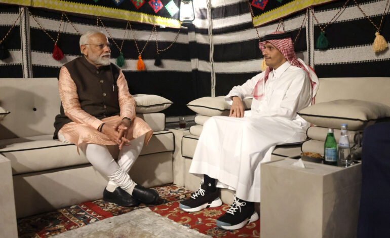 प्रधानमंत्री नरेन्द्र मोदी ने कतर के प्रधानमंत्री से मुलाकात की
