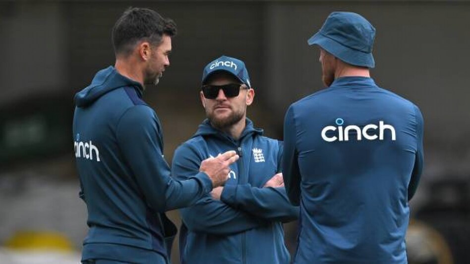 399 रन के विशाल लक्ष्य का पीछा कर रहा इंग्लैंड, चोटिल जो रूट बल्लेबाजी करेंगे या नहीं, तेज गेंदबाज ने दिया अपडेट