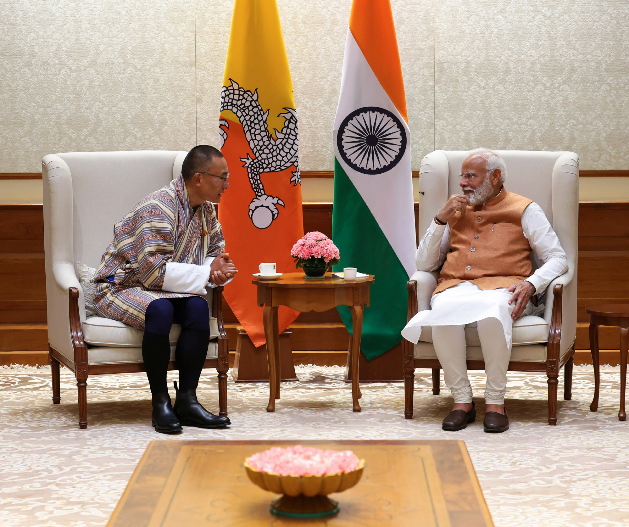 प्रधानमंत्री नरेन्‍द्र मोदी ने भूटान के प्रधानमंत्री से भेंट की