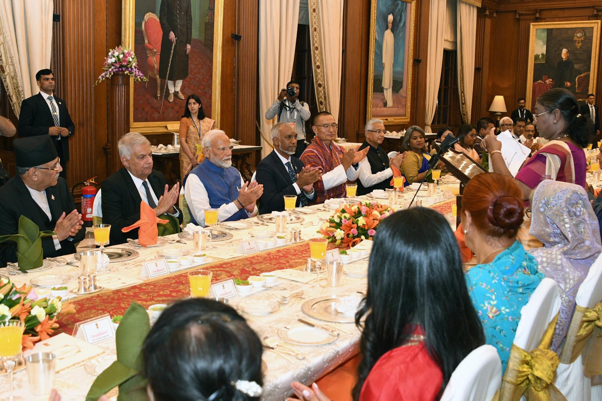 शपथ ग्रहण समारोह में शामिल हुए विदेशी मेहमान, राष्ट्रपति ने रात्रिभोज की मेजबानी कर जताया आभार