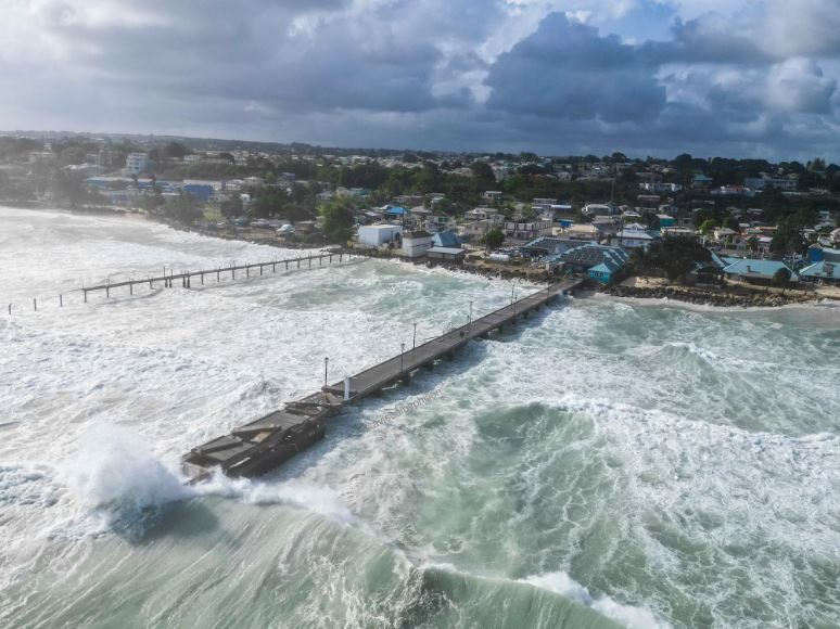 T20 World Cup: विजेता भारतीय क्रिकेट टीम बारबाडोस में फंसी, तूफान बेरिल के कारण बारबाडोस में एयरपोर्ट बंद