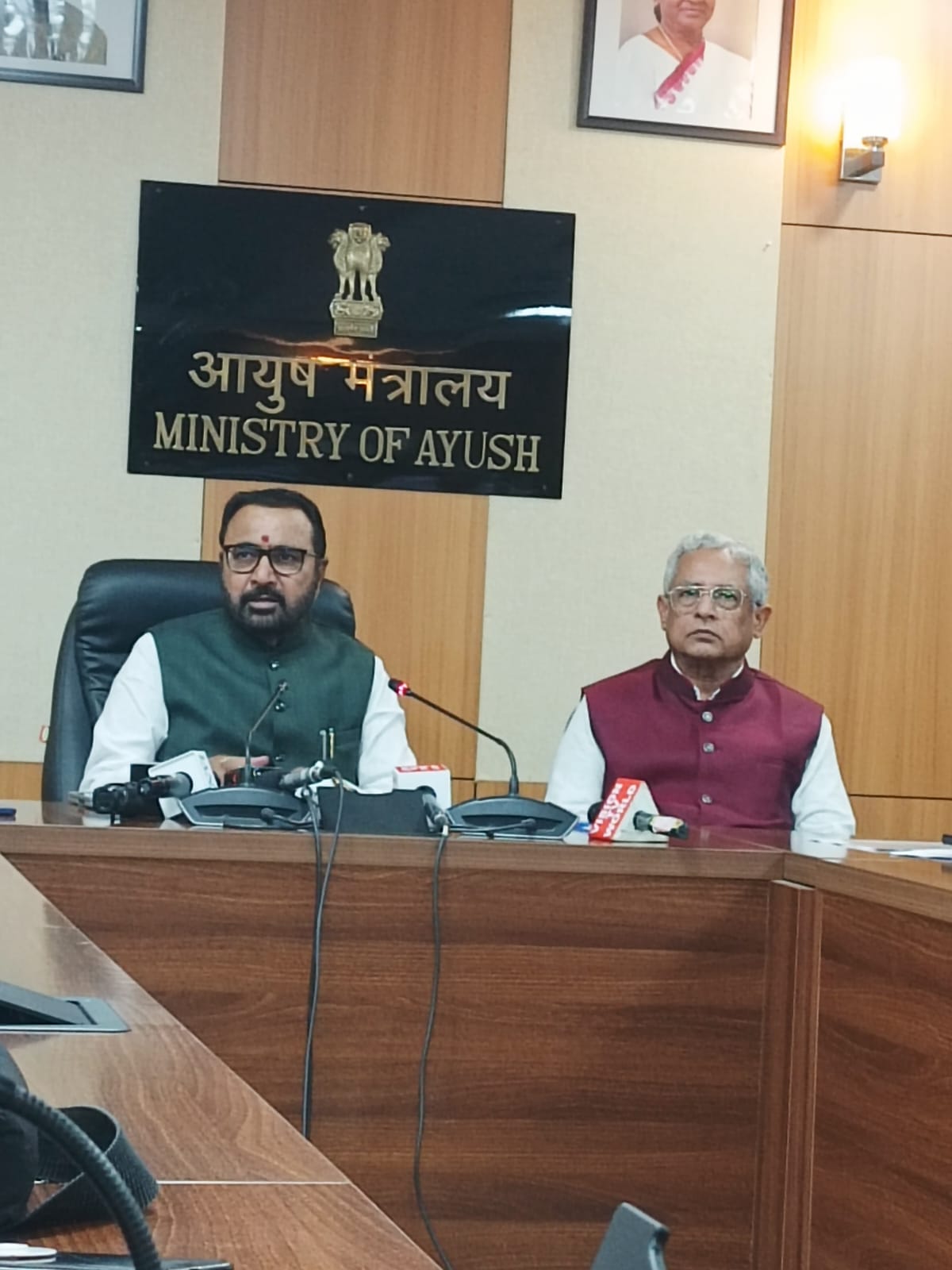 आयुष मंत्रालय देशभर में शुरू करेगा प्रकृति परीक्षण अभियान, एक करोड़ नागरिकों की होगी प्रकृति की जांच