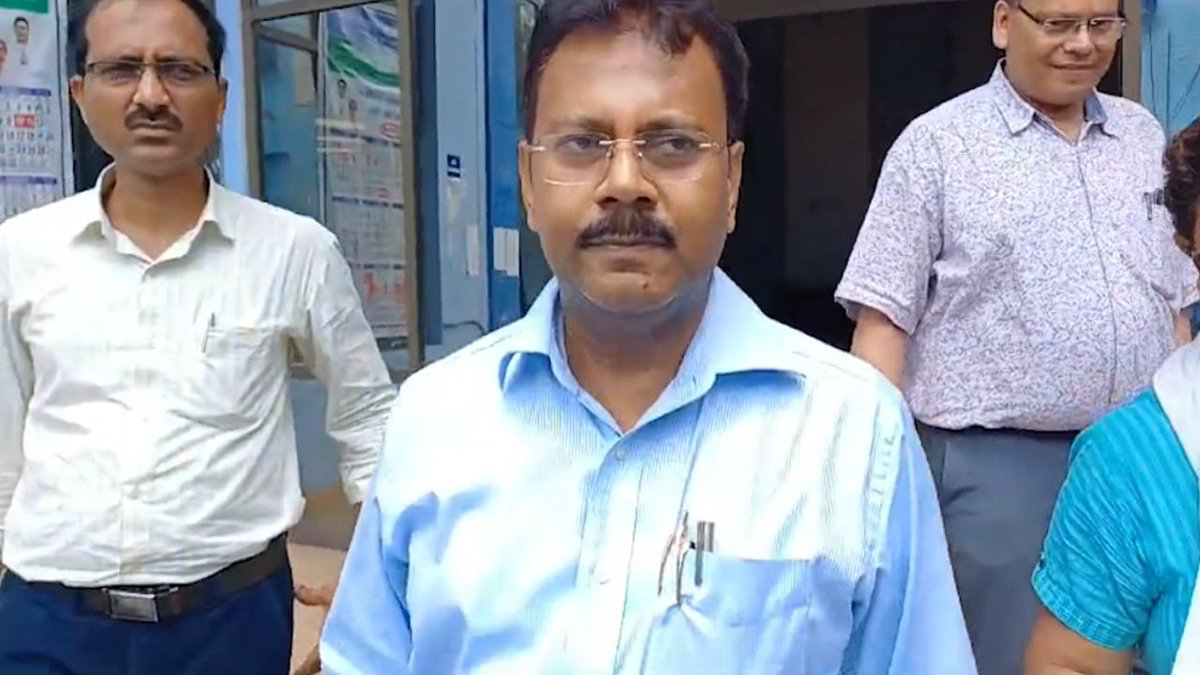 सीबीआई ने संदीप घोष समेत चार लोगों को किया गिरफ्तार, आज अदालत में पेशी