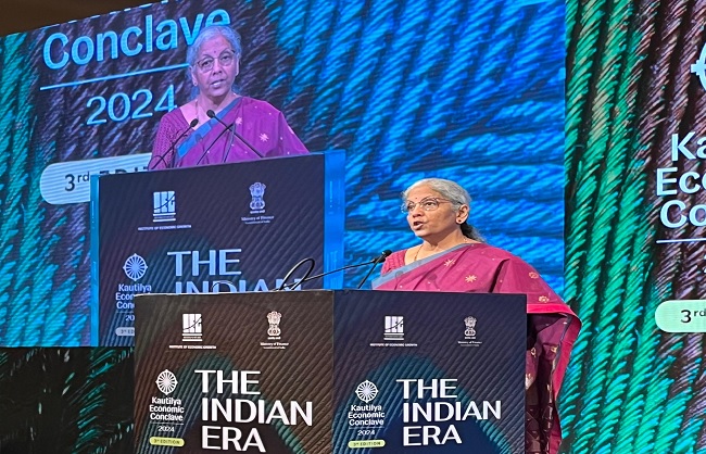 कौटिल्य आर्थिक सम्मेलन: वित्त मंत्री ने कहा-आने वाले दशकों में बड़े स्तर पर भारतीयों का जीवन स्‍तर बदलेगा