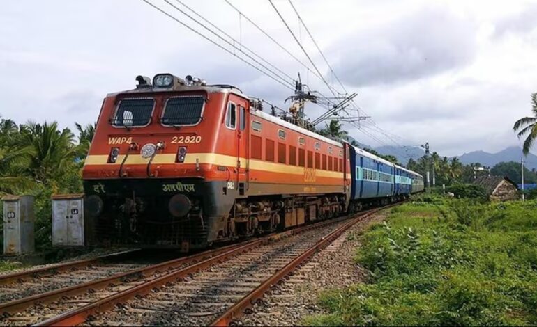उत्तर रेलवे त्योहारी सीजन के दौरान संचालित विशेष ट्रेनें लगाएंगी लगभग 3,050 फेरे