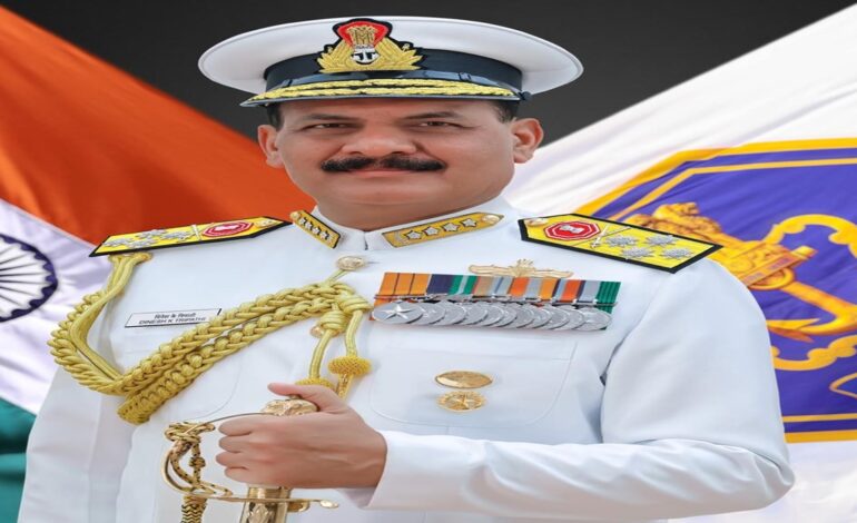 नौसेना प्रमुख एडमिरल दिनेश के त्रिपाठी संयुक्‍त अरब अमीरात की आधिकारिक यात्रा पर