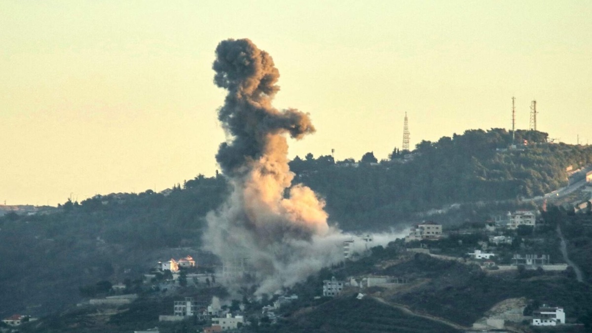 इजरायल के हमले में दक्षिणी लेबनान के 29 गांव मलबे में तब्दील