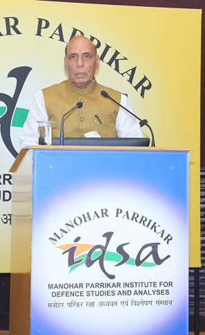 भारत का लक्ष्य दुनिया का ड्रोन हब बनना, भारतीय अर्थव्यवस्था को मिलेगी मदद: रक्षा मंत्री