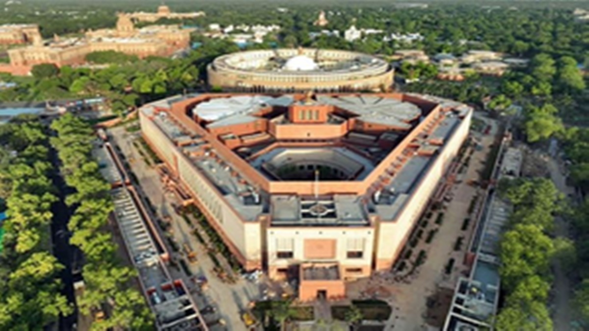 शीतकालीन सत्र आज से शुरू, वक्फ बिल और मणिपुर मुद्दे पर चर्चा की उम्मीद