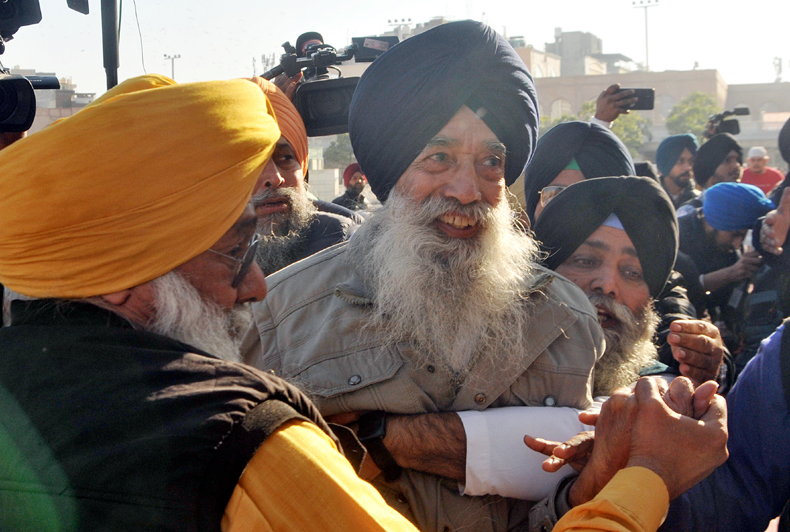 शिरोमणि कमेटी ने जत्थेदार अकाल तख्त से नारायण सिंह चौड़ा के खिलाफ कार्रवाई का आग्रह किया