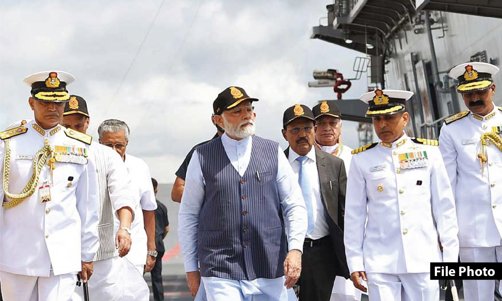 पीएम मोदी ने नौसेना दिवस पर दीं शुभकामनाएं, समुद्री नायकों को किया सलाम