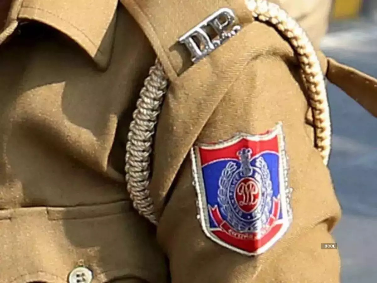 अवैध तरीके से दिल्ली में छिपकर रहे अब तक 100 बांग्लादेशियों को किया गया डिपोर्ट, सिंडिकेट को भी तलाश रही पुलिस