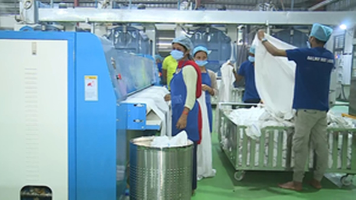 रेलवे की नई पहल : 15 दिनों में धोए जाएंगे कम्‍बल, सफाई में सुधार के लिए गुवाहाटी में काम शुरू