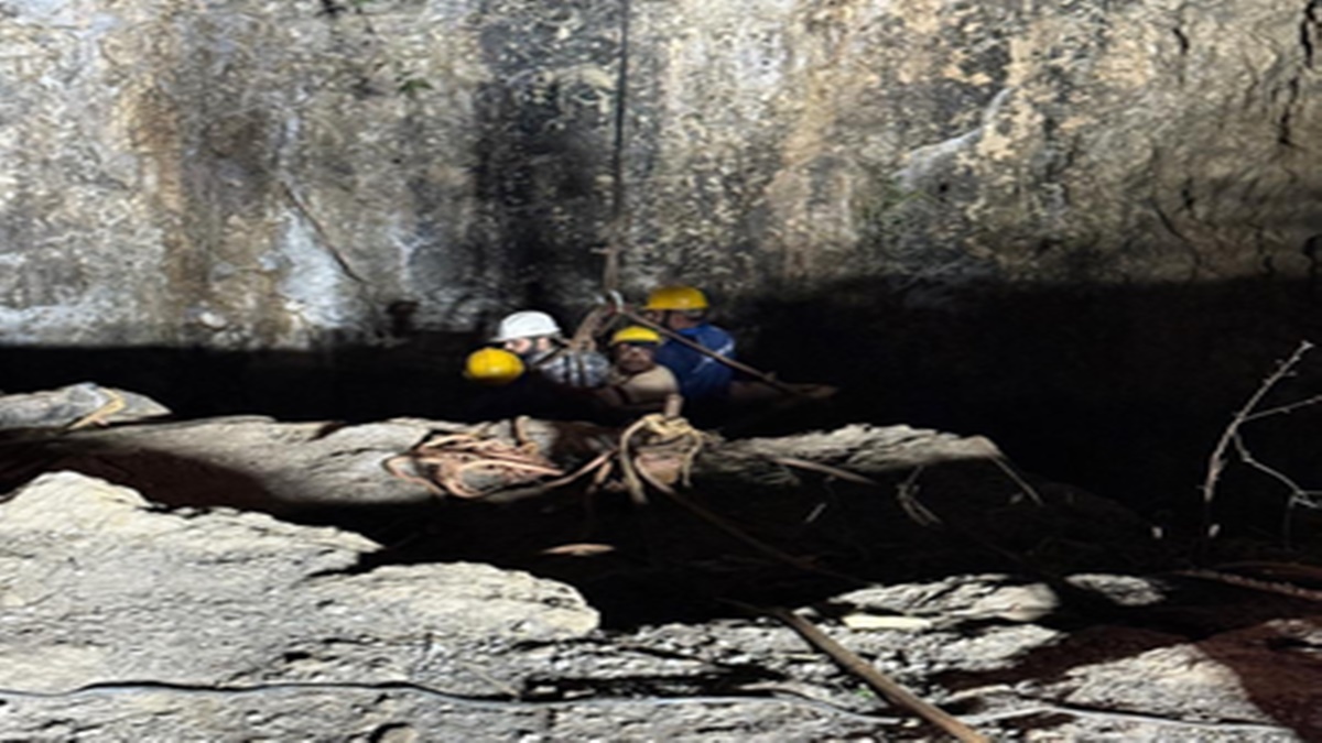 असम के दिमा हसाओ जिले के उमरंगसो कोयला खदान से एक शव बरामद