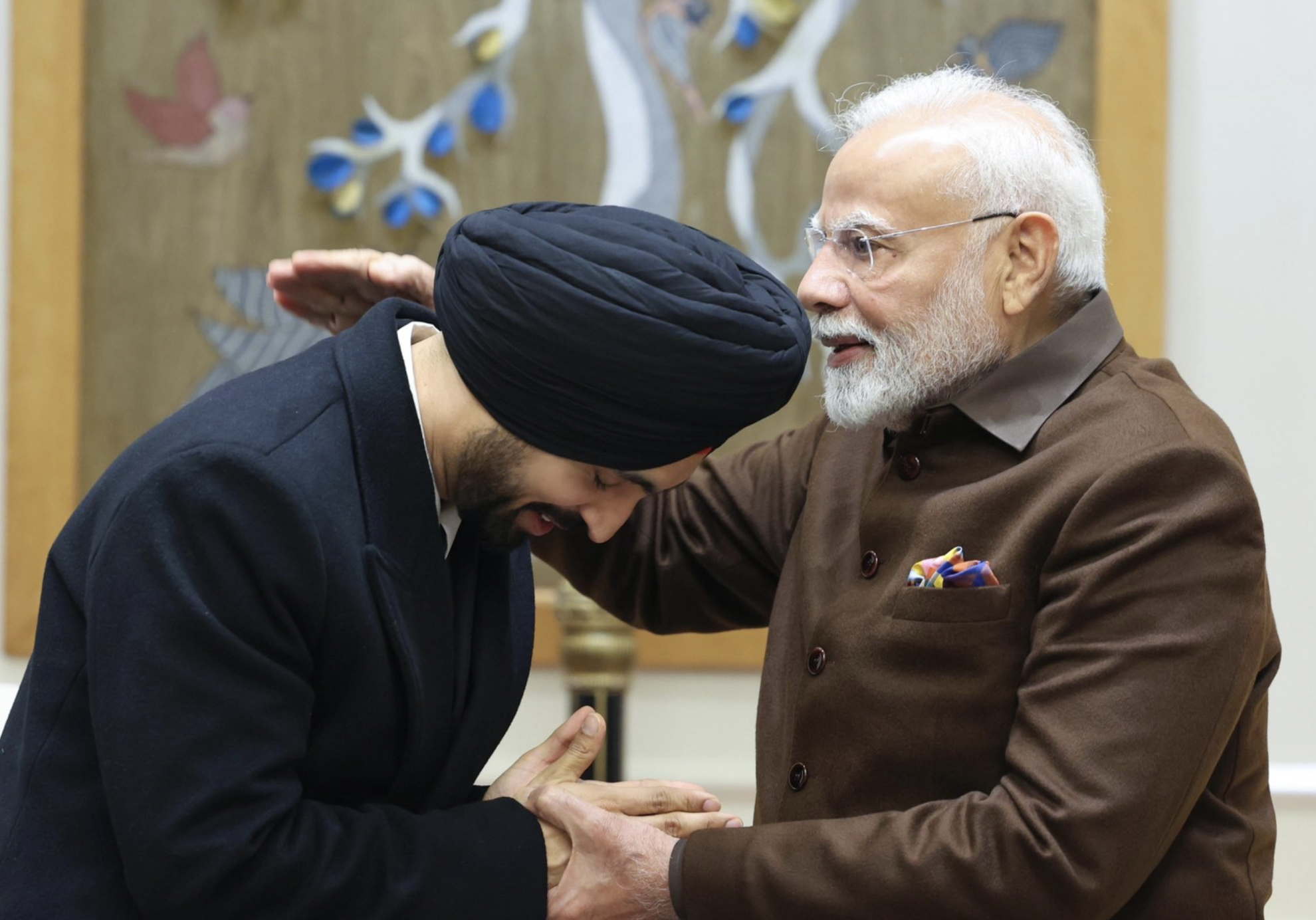 पीएम मोदी से पंजाबी गायक दिलजीत दोसांझ ने की मुलाकात