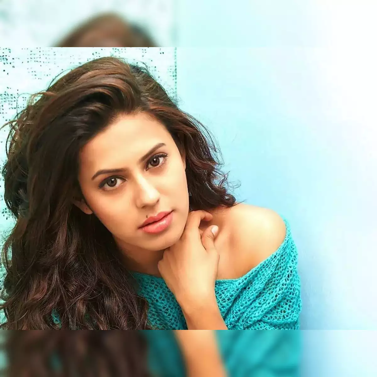 रान्या राव का एक और राज खुला, सोने की तस्करी के बाद, अब जमीन-कंपनी से जुड़ा क्या है ये 138 करोड़ रुपए का घालमेल?