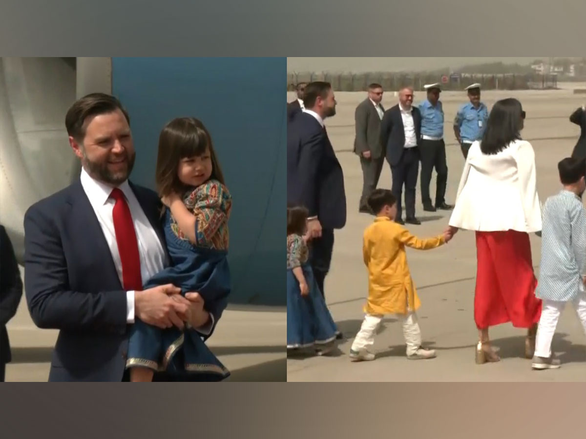 अमेरिकी उपराष्ट्रपति पहुंचे नई दिल्ली, अक्षरधाम मंदिर के किए दर्शन