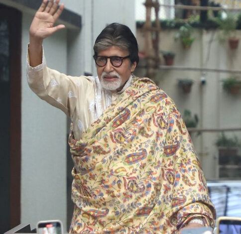 ‘ओ हमारे वज्र-दुर्दम’, पिता हरिवंश राय बच्चन की कविता से अमिताभ बच्चन ने जवानों में भरा जोश