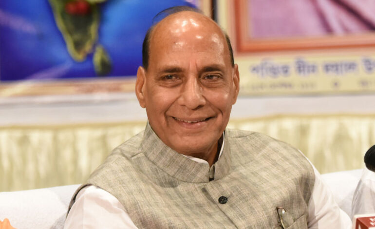 गुजरात के दो दिवसीय दौरे पर रक्षा मंत्री राजनाथ सिंह, भुज एयरबेस का करेंगे दौरा
