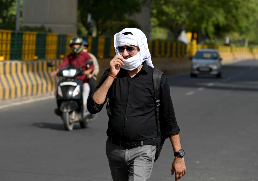 दिल्ली-एनसीआर में तापमान 44 से 45 डिग्री तक पहुंचने की संभावना, ऑरेंज अलर्ट जारी