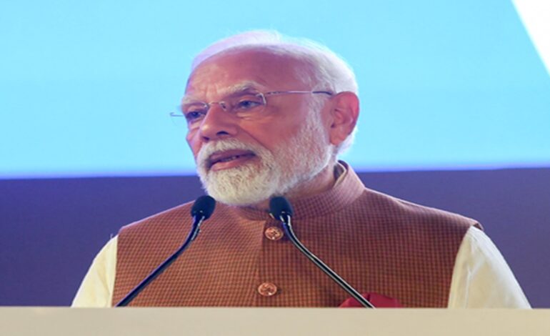जम्मू-कश्मीर: पीएम मोदी के स्वागत में कटरा में जगह-जगह लगे होर्डिंग, सुरक्षा व्यवस्था के पुख्ता इंतजाम