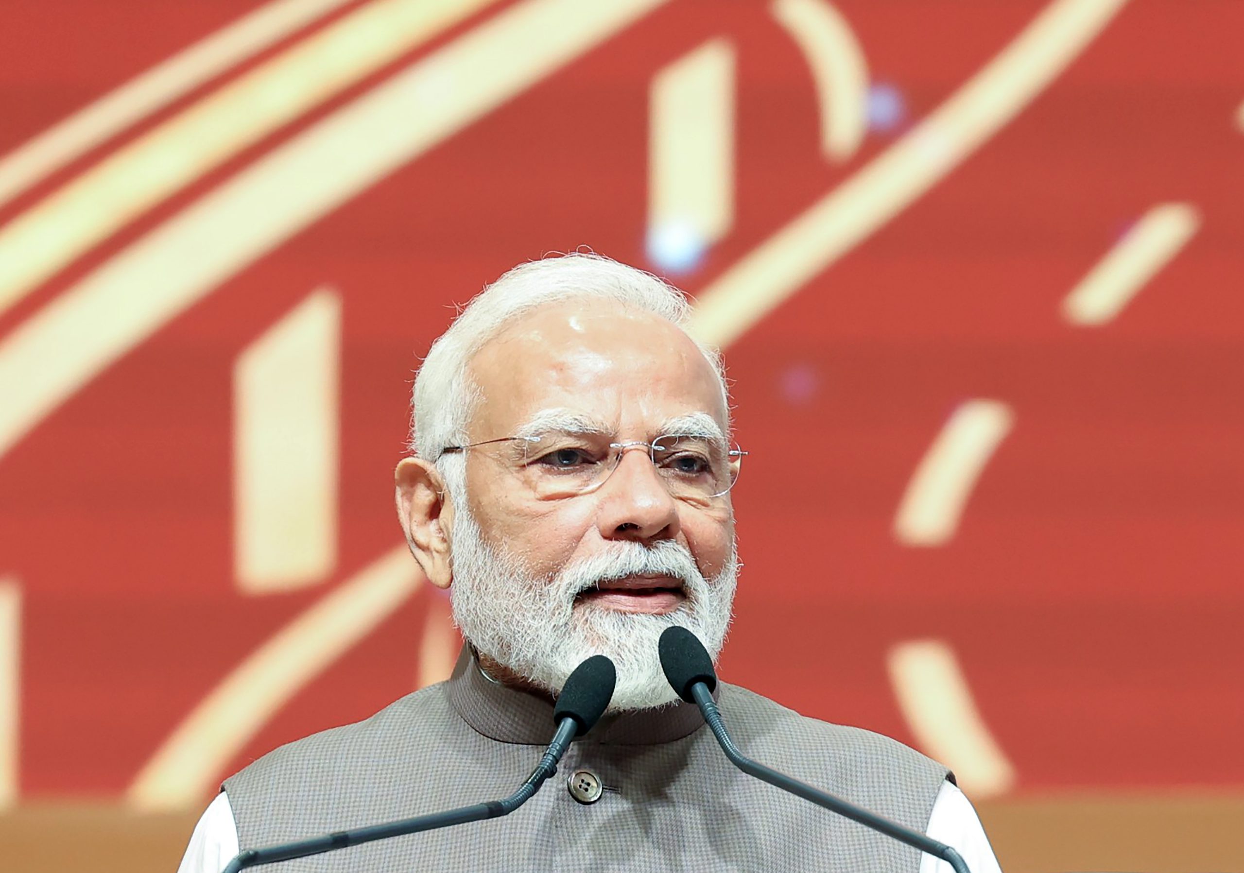 पीएम मोदी ने समावेशी विकास और राष्ट्रीय सशक्तिकरण के 11 वर्षों पर प्रकाश डालने वाला एक लेख किया साझा