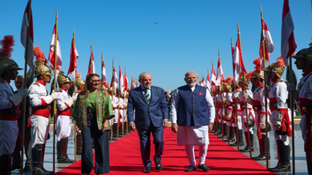 प्रधानमंत्री मोदी का ब्राजील में ‘राम भजन’ की मधुर धुनों के साथ किया गया भव्य स्वागत