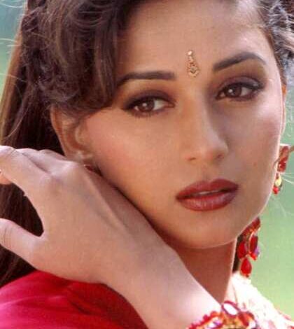 माधुरी दीक्षित की मनहूस फिल्म, फ्लॉप हुई तो एक्ट्रेस पर फूटा सारा ठीकरा, 1 सुपरस्टार का तो धरा रह गया था स्टारडम