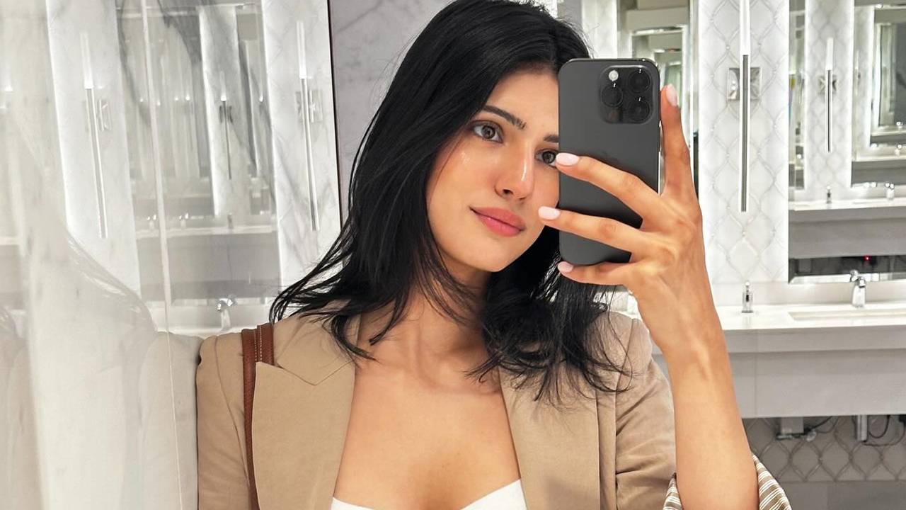 कौन हैं 25 साल की हसीना मेधा राणा, ‘सैयारा’ की ‘वाणी’ को देंगी टक्कर, बॉर्डर 2 में 11 साल बड़े एक्टर संग करेंगी रोमांस