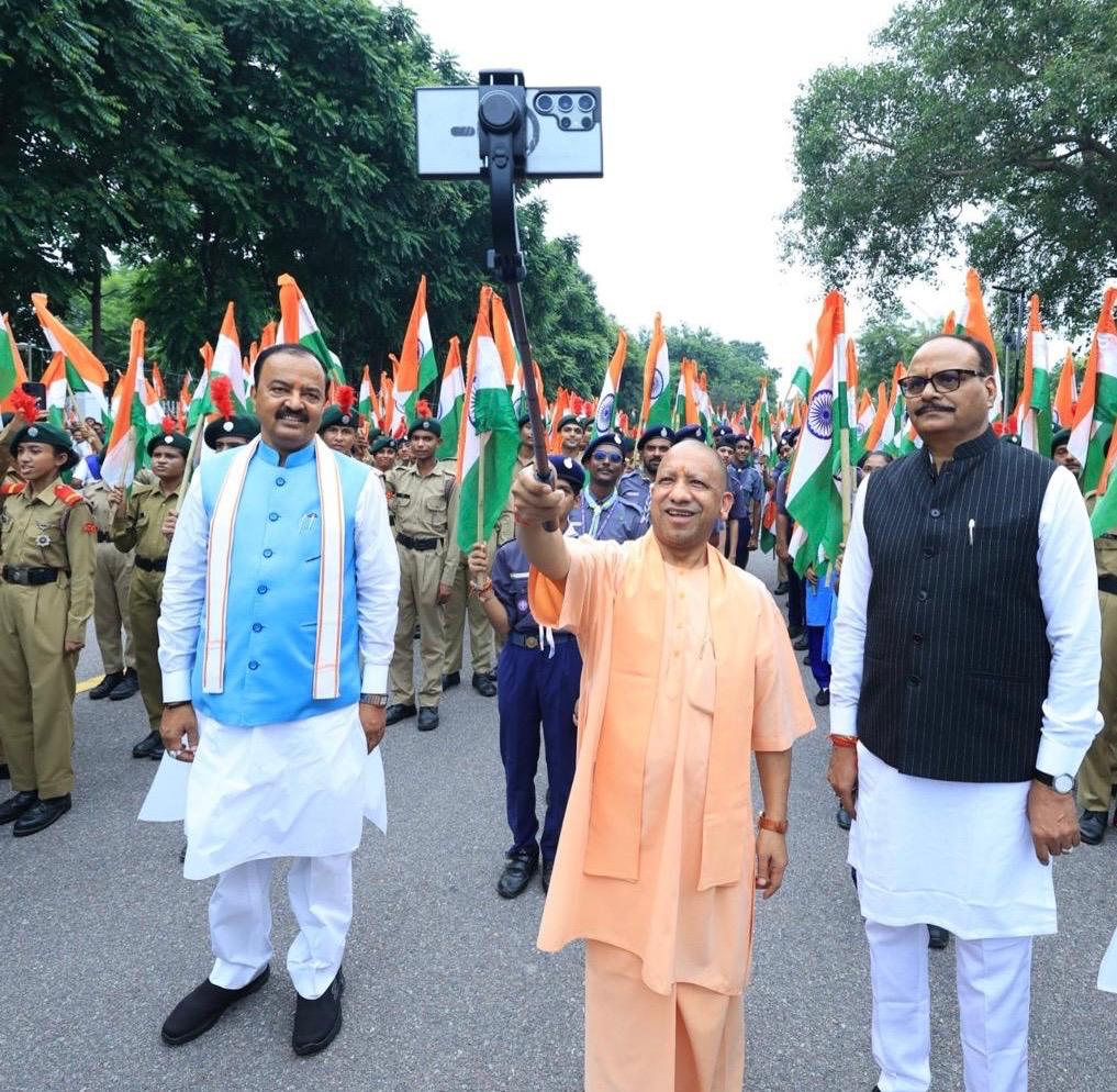 भारत मां, महापुरुषों, क्रांतिकारियों और वीर सैनिकों के प्रति कृतज्ञता का भाव है तिरंगा यात्रा : सीएम योगी