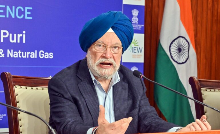 सरकार ने पहल और आधार ऑथेंटिकेशन के माध्यम से एलपीजी सब्सिडी ट्रांसफर को किया मजबूत : हरदीप पुरी